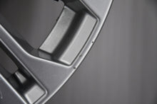 Laden Sie das Bild in den Galerie-Viewer, 1x Alufelge 18 Zoll 8.0" 5x112 31ET Glanz Silber 8W0601025EE Audi Rim Wheel FEL6843592445nh