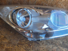 Laden Sie das Bild in den Galerie-Viewer, Frontscheinwerfer Kia Venga KL177004 Rechts Scheinwerfer Headlight