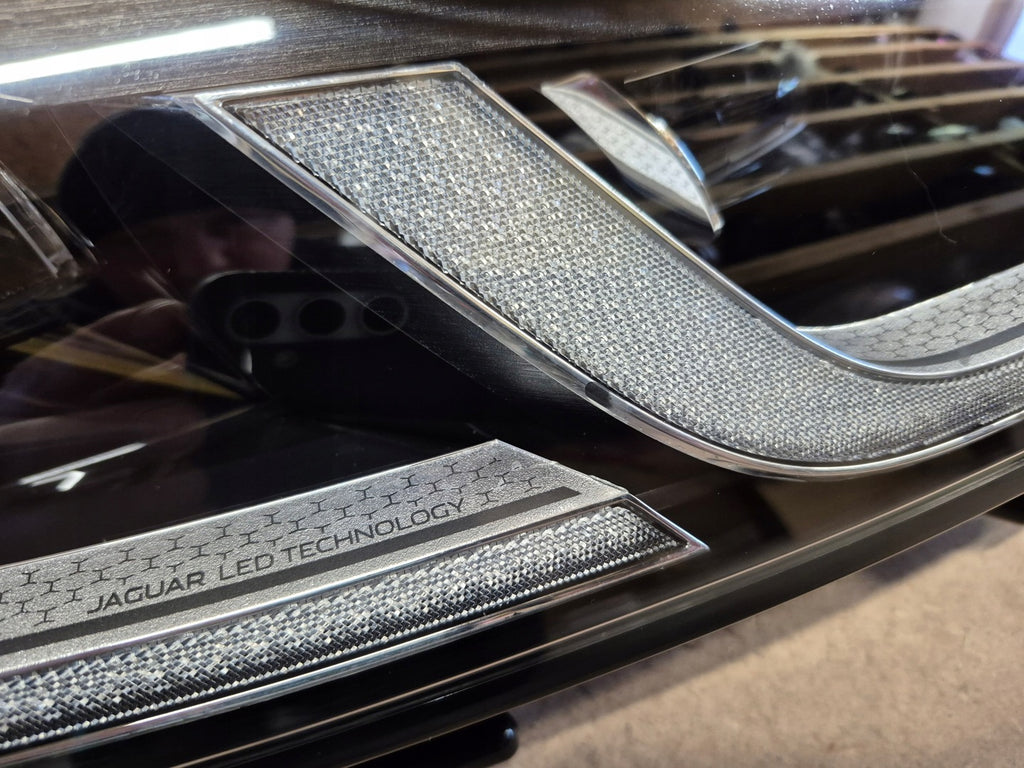 Frontscheinwerfer Jaguar Xf X260 F-Pace X761 MK8313W029EC Full LED Rechts