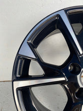 Laden Sie das Bild in den Galerie-Viewer, 1x Alufelge 17 Zoll 7.0" 4x108 1646346180 Opel Corsa F Rim Wheel FEL6792332387xa