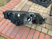 Laden Sie das Bild in den Galerie-Viewer, Frontscheinwerfer Skoda Superb III 3V1941015B Xenon Links Scheinwerfer Headlight