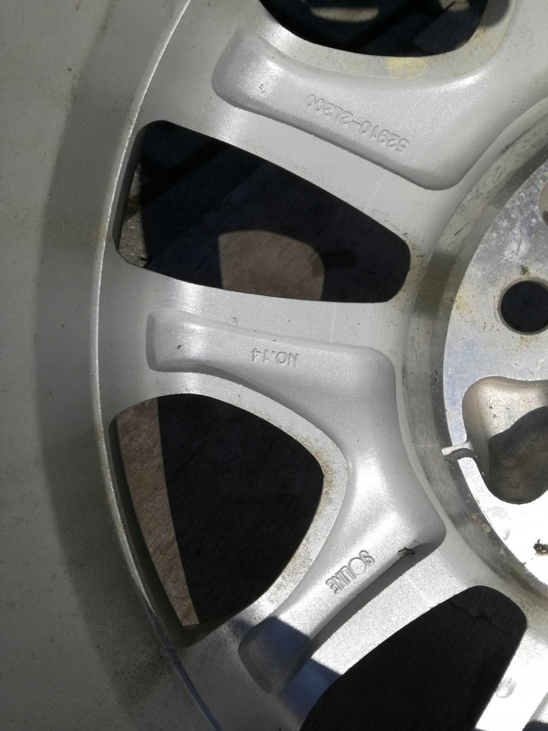 1x Alufelge 16 Zoll 6.0" 5x114.3 50ET 52910-2L200 Hyundai I30 Rim Wheel