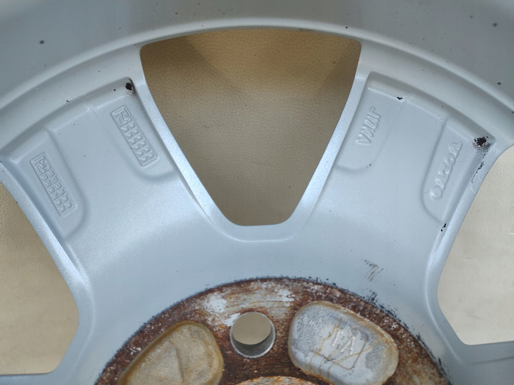 1x Alufelge 16 Zoll 7.0" 5x108 50ET 30724024 Volvo Rim Wheel