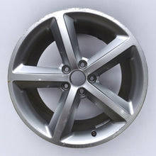 Load image into Gallery viewer, 1x Alufelge 18 Zoll 9.0&quot; 5x112 52ET Glanz Silber 8J0601025 Audi Tt Rim Wheel