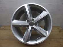 Load image into Gallery viewer, 1x Alufelge 18 Zoll 9.0&quot; 5x112 52ET Glanz Silber 8J0601025 Audi Tt Rim Wheel