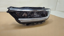 Laden Sie das Bild in den Galerie-Viewer, Frontscheinwerfer VW T-Roc 2GA941005F Full LED Links Scheinwerfer Headlight