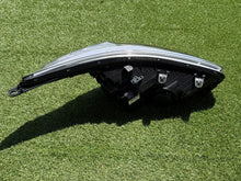 Laden Sie das Bild in den Galerie-Viewer, Frontscheinwerfer Kia Ceed 92101-A2010 LED Links Scheinwerfer Headlight