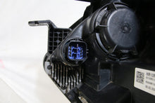 Laden Sie das Bild in den Galerie-Viewer, Frontscheinwerfer Kia Sportage V 886283293 92102R2100 LED Rechts Headlight SCH9132710189mu