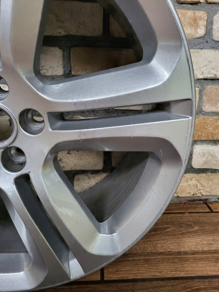 1x Alufelge 20 Zoll 8.5" 5x108 45ET Glanz Silber HK83-1007 Jaguar F-Pace