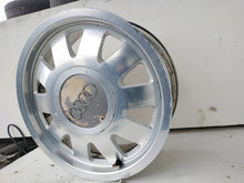 Laden Sie das Bild in den Galerie-Viewer, 1x Alufelge 15 Zoll 6.0&quot; 5x112 Silber 4B0601025J Audi A4 B5 Rim Wheel