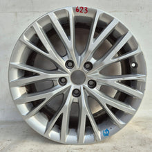 Laden Sie das Bild in den Galerie-Viewer, 1x Alufelge 17 Zoll 7.5" 5x112 5FA601025B Seat Leon Rim Wheel FEL8420677996jg