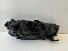 Laden Sie das Bild in den Galerie-Viewer, Frontscheinwerfer Skoda Octavia IV 5E4941015 Links Scheinwerfer Headlight SCH9134505732tk