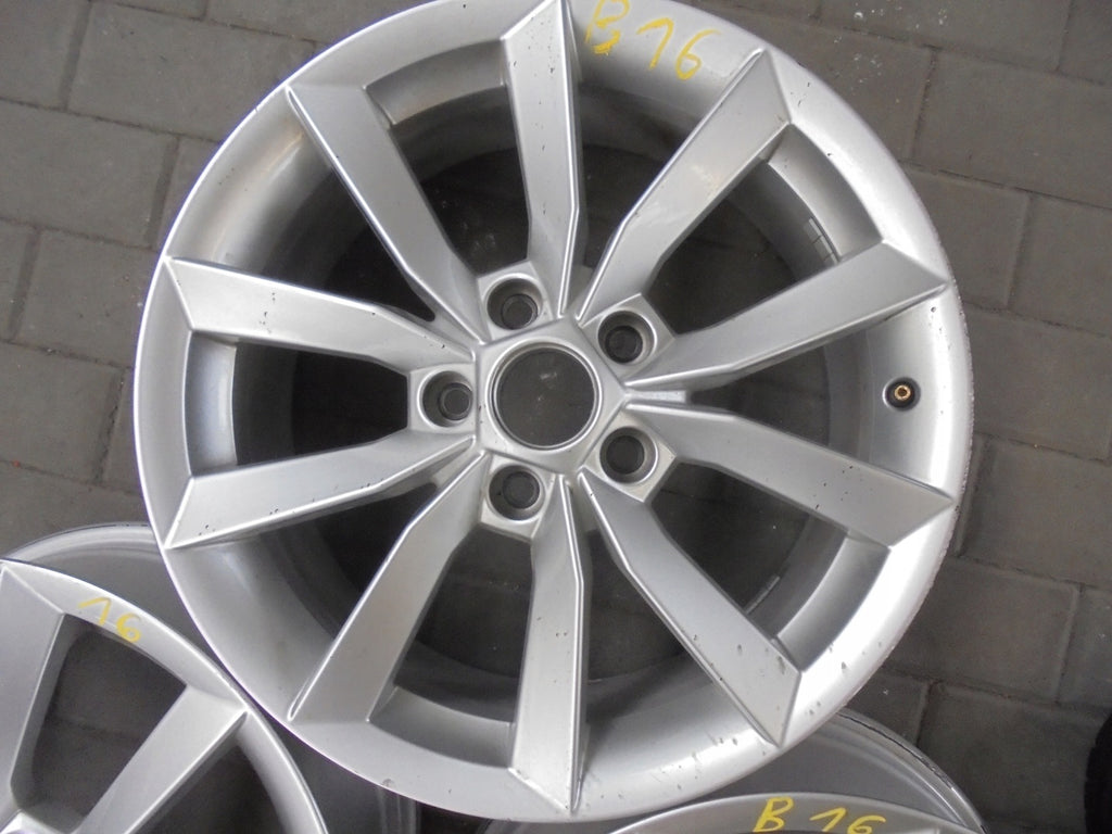 1x Alufelge 17 Zoll 7.0" 5x112 45ET Silber 5LO601025K Skoda Rim Wheel