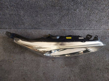Laden Sie das Bild in den Galerie-Viewer, Frontscheinwerfer Ford Fiesta I C1BB13W029CG Rechts Scheinwerfer Headlight SCH7288074867ta