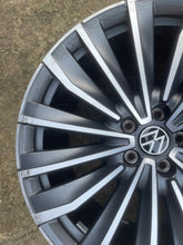 Laden Sie das Bild in den Galerie-Viewer, 1x Alufelge 20 Zoll 9.5" 5x112 VW I Rim Wheel FEL6084228973he