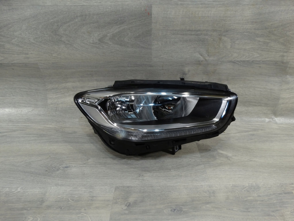 Frontscheinwerfer Mercedes-Benz W247 A2479067600 Halogen Rechts Headlight