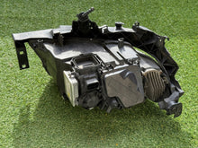 Laden Sie das Bild in den Galerie-Viewer, Frontscheinwerfer BMW 3 E91 E90 72026839 Xenon Links Scheinwerfer Headlight SCH3939647750lm