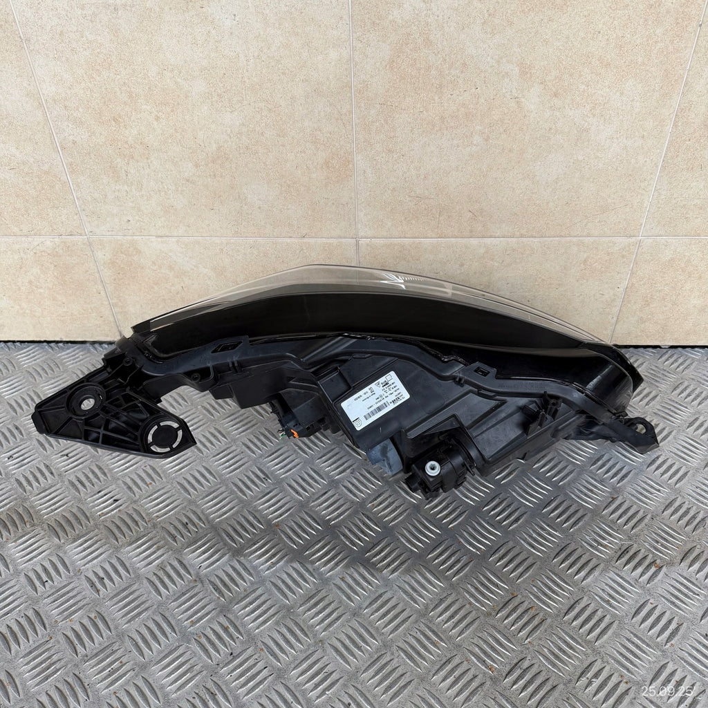 Frontscheinwerfer Peugeot 2008 II 9855524680 9855524880 LED Ein Satz Headlight