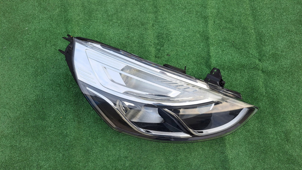 Frontscheinwerfer Renault Clio 260100653R Rechts Scheinwerfer Headlight