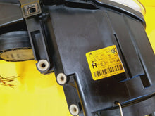 Laden Sie das Bild in den Galerie-Viewer, Frontscheinwerfer VW Touran 1T0941006R Rechts Scheinwerfer Headlight