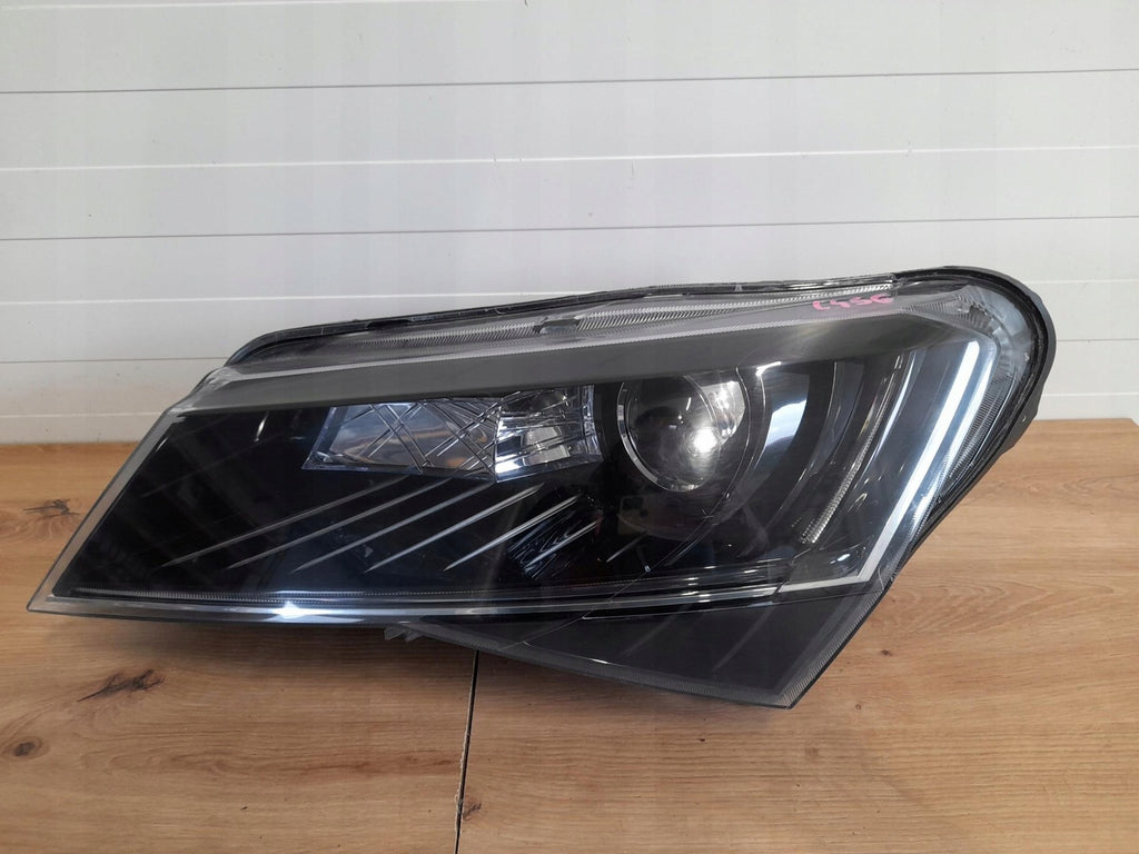 Frontscheinwerfer Skoda Superb III 3V1941015B Links Scheinwerfer Headlight