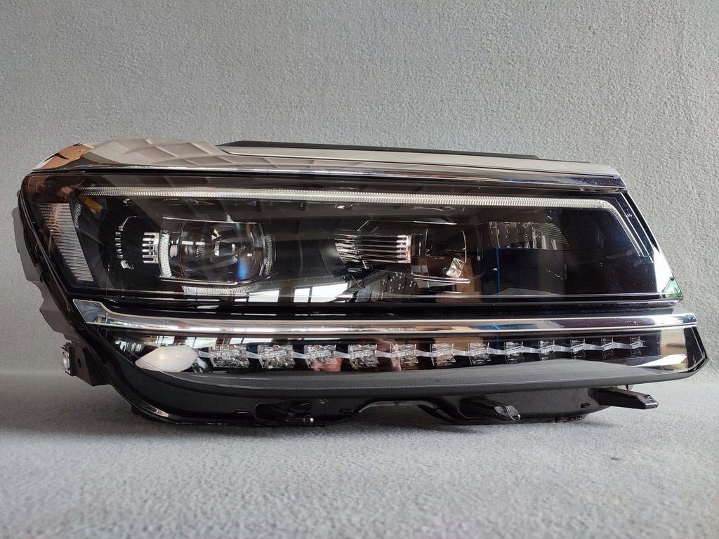 Frontscheinwerfer VW Tiguan 5NB941082D LED Rechts Scheinwerfer Headlight