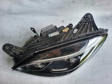 Laden Sie das Bild in den Galerie-Viewer, Frontscheinwerfer Mercedes-Benz Slc R172 A1729063501 LED Rechts oder Links