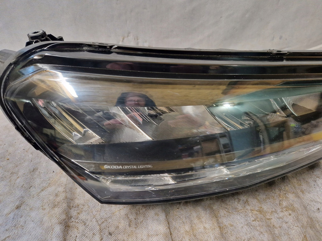 Frontscheinwerfer Skoda Fabia IV 6VB941016 FALSE Scheinwerfer Headlight SCH9943874321yq