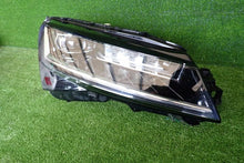 Laden Sie das Bild in den Galerie-Viewer, Frontscheinwerfer Skoda Superb III 3V1941016D Rechts Scheinwerfer Headlight SCH5579374657gh