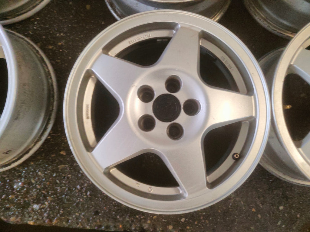 4x Alufelge 15 Zoll 6.0" 5x100 43ET Glanz Silber 535601025D VW Golf Polo FEL8472749164iv