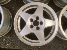 Laden Sie das Bild in den Galerie-Viewer, 4x Alufelge 15 Zoll 6.0" 5x100 43ET Glanz Silber 535601025D VW Golf Polo FEL8472749164iv