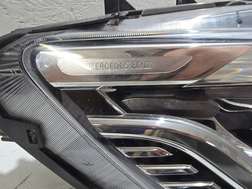 Frontscheinwerfer Mercedes-Benz Sprinter A9109065100 Rechts Headlight SCH8643406142pg