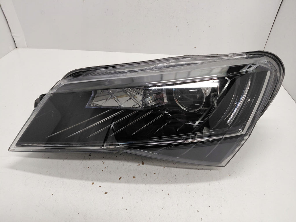 Frontscheinwerfer Skoda Superb III 3V1941015B Xenon Links Scheinwerfer Headlight SCH3494258873in