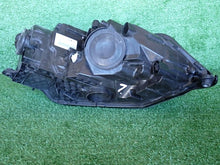 Load image into Gallery viewer, Frontscheinwerfer Skoda Fabia III 6V1941015B Links Scheinwerfer Headlight