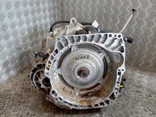 Laden Sie das Bild in den Galerie-Viewer, Getriebe Mercedes-Benz Cla K7B300 7003702700 700423 Automatikgetriebe