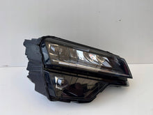 Laden Sie das Bild in den Galerie-Viewer, Frontscheinwerfer Skoda Karoq 57B941016F LED Rechts Scheinwerfer Headlight SCH7200984761kq