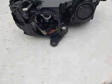 Laden Sie das Bild in den Galerie-Viewer, Frontscheinwerfer Skoda Octavia III 5E1941015B 15068591841 Xenon Links Headlight SCH1847692463wt