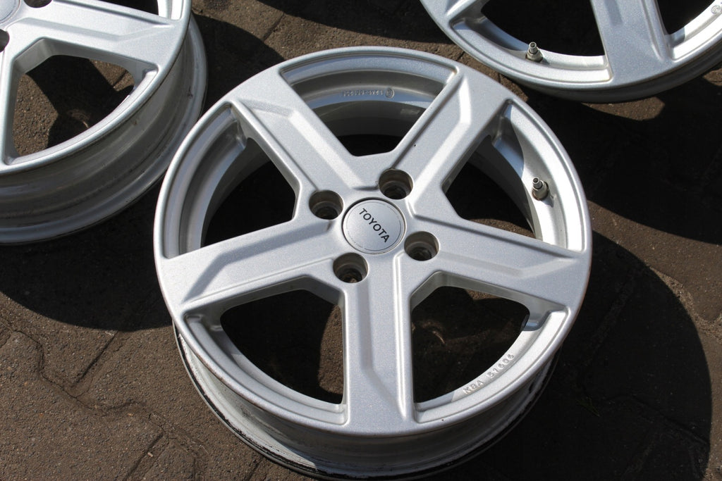 4x Alufelge 15 Zoll 5.0" 4x100 39ET KBA-51606- Toyota Yaris Rim Wheel FEL9398380680jh