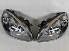 Laden Sie das Bild in den Galerie-Viewer, Frontscheinwerfer Mercedes-Benz W245 A1698207761 Ein Stück (Rechts oder Links) SCH6525419001ed