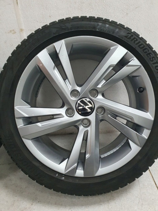 1x Alufelge 17 Zoll 7.5" 5x112 51ET Glanz Silber 5H0601025AF VW Golf Viii FEL3946983461jj
