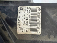 Laden Sie das Bild in den Galerie-Viewer, Frontscheinwerfer Mercedes-Benz W246 W242 A2469066901 Links Headlight SCH5791933232jx
