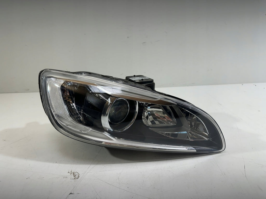 Frontscheinwerfer Volvo V60 I Xenon Rechts Scheinwerfer Headlight SCH5064913730yc