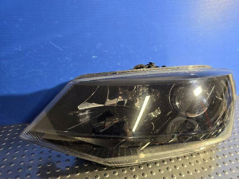 Frontscheinwerfer Skoda Fabia III 6V1941015B LED Links Scheinwerfer Headlight