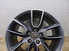 Load image into Gallery viewer, 1x Alufelge 18 Zoll 7.5&quot; 5x112 51ET Matt Grau 5E0601025 Skoda Octavia Iii
