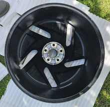 Load image into Gallery viewer, 1x Alufelge 21 Zoll 9.0" 5x112 42ET Glanz Schwarz 11A601025K VW Rim Wheel FEL8133480363dx