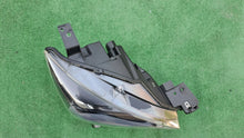 Laden Sie das Bild in den Galerie-Viewer, Frontscheinwerfer Mazda Cx3 D10E-51030 LED Rechts Scheinwerfer Headlight