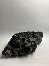 Load image into Gallery viewer, Frontscheinwerfer BMW 5 G30 5A388C8-04 LED Ein Stück (Rechts oder Links) SCH3649470385cz