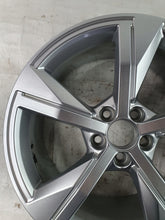 Load image into Gallery viewer, 1x Alufelge 17 Zoll 7.5&quot; 5x112 46ET 82A601025G Audi A1 Rim Wheel