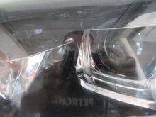 Laden Sie das Bild in den Galerie-Viewer, Frontscheinwerfer VW Amarok 2H3941031 Xenon Links Scheinwerfer Headlight SCH8380426529zp