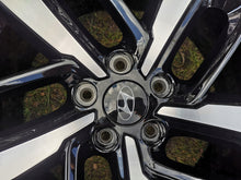 Load image into Gallery viewer, 4x Alufelge 18 Zoll 7.5&quot; 5x114.3 52ET Glanz Schwarz 52910-J9300 Hyundai Kona